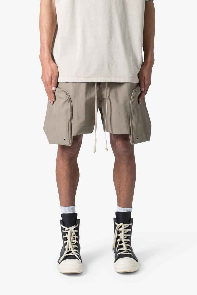 Mnml Front Pocket Geo Shorts