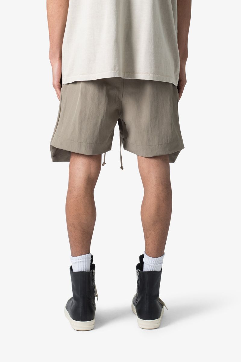 Mnml Front Pocket Geo Shorts